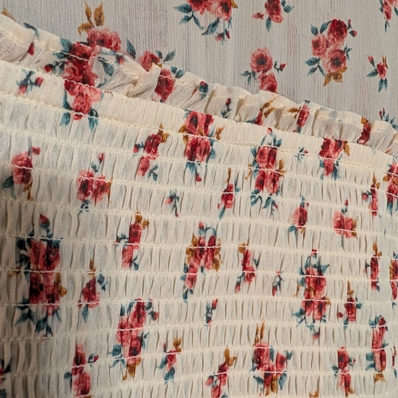Torrid Smocked Floral Blouse | Cottagecore Romantic Top 2X - Picture 7 of 8